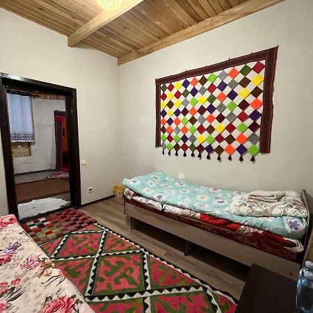 Guest House Guljan Bokonbayevo Esterno foto