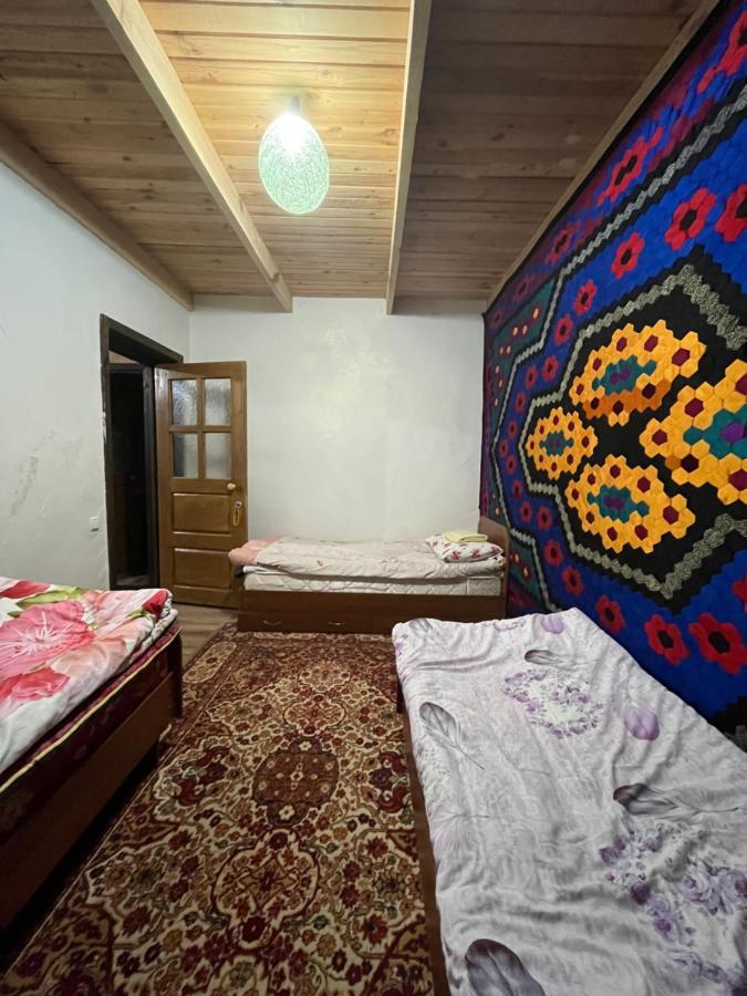 Guest House Guljan Bokonbayevo Esterno foto