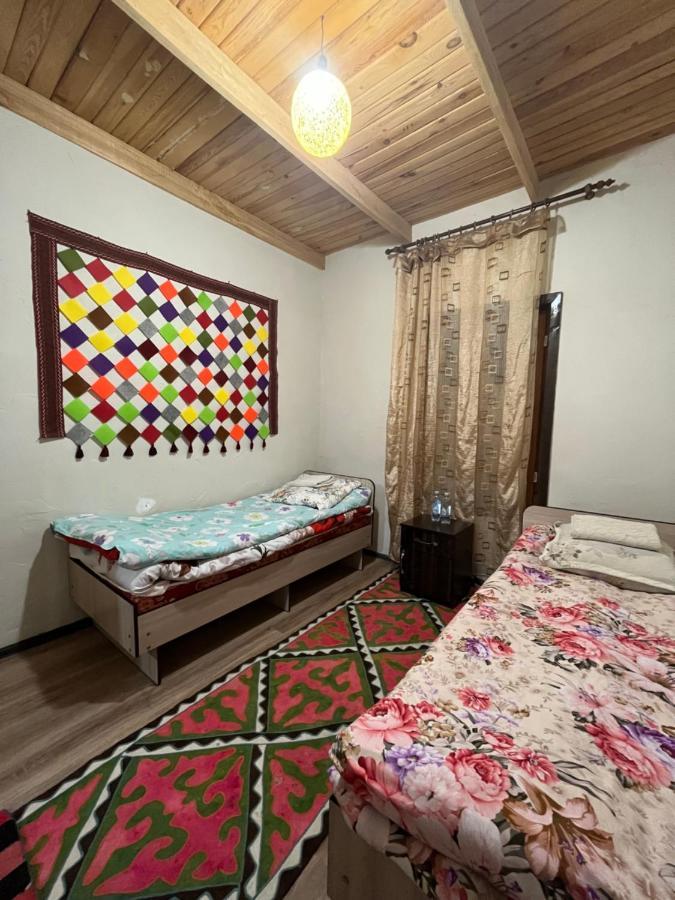 Guest House Guljan Bokonbayevo Esterno foto
