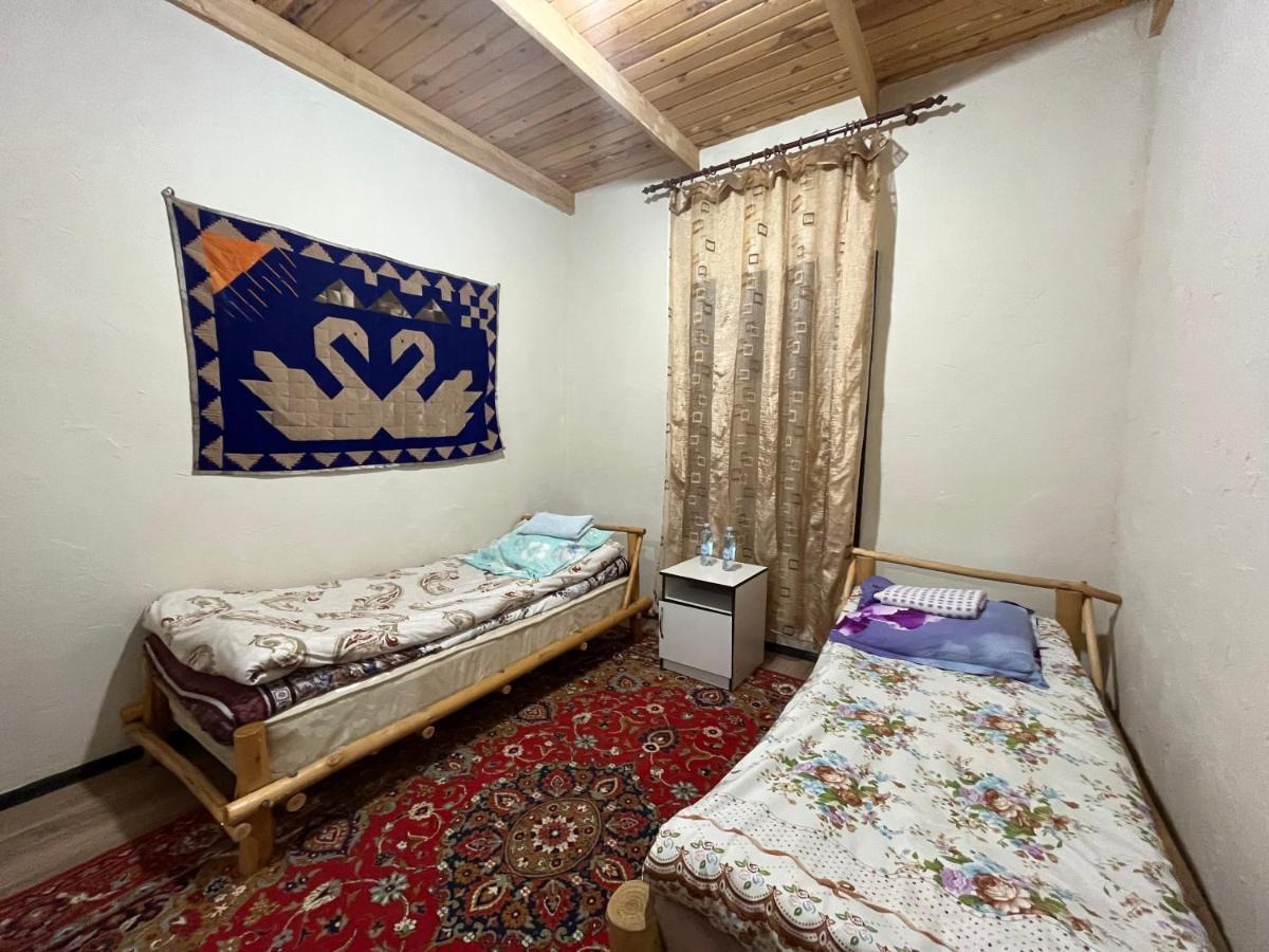 Guest House Guljan Bokonbayevo Esterno foto