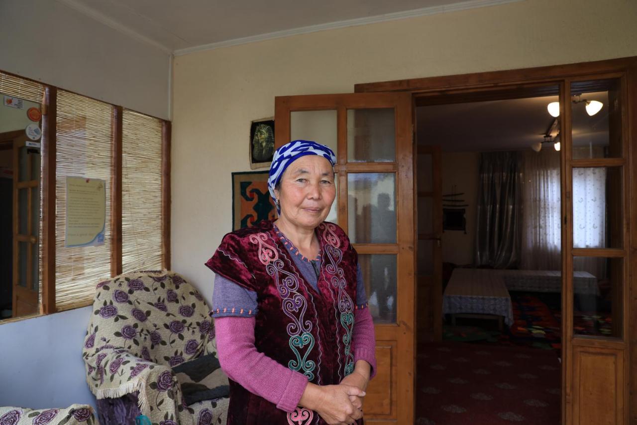 Guest House Guljan Bokonbayevo Esterno foto